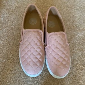 Slide one light pink shoes